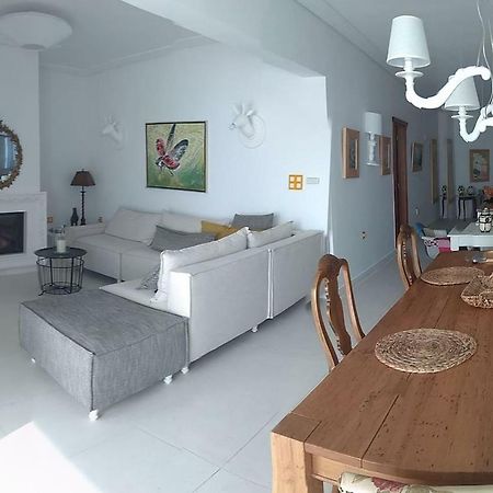 Loutraki Μοναδικής θέσης διαμέρισμα στη θάλασσα Εξωτερικό φωτογραφία