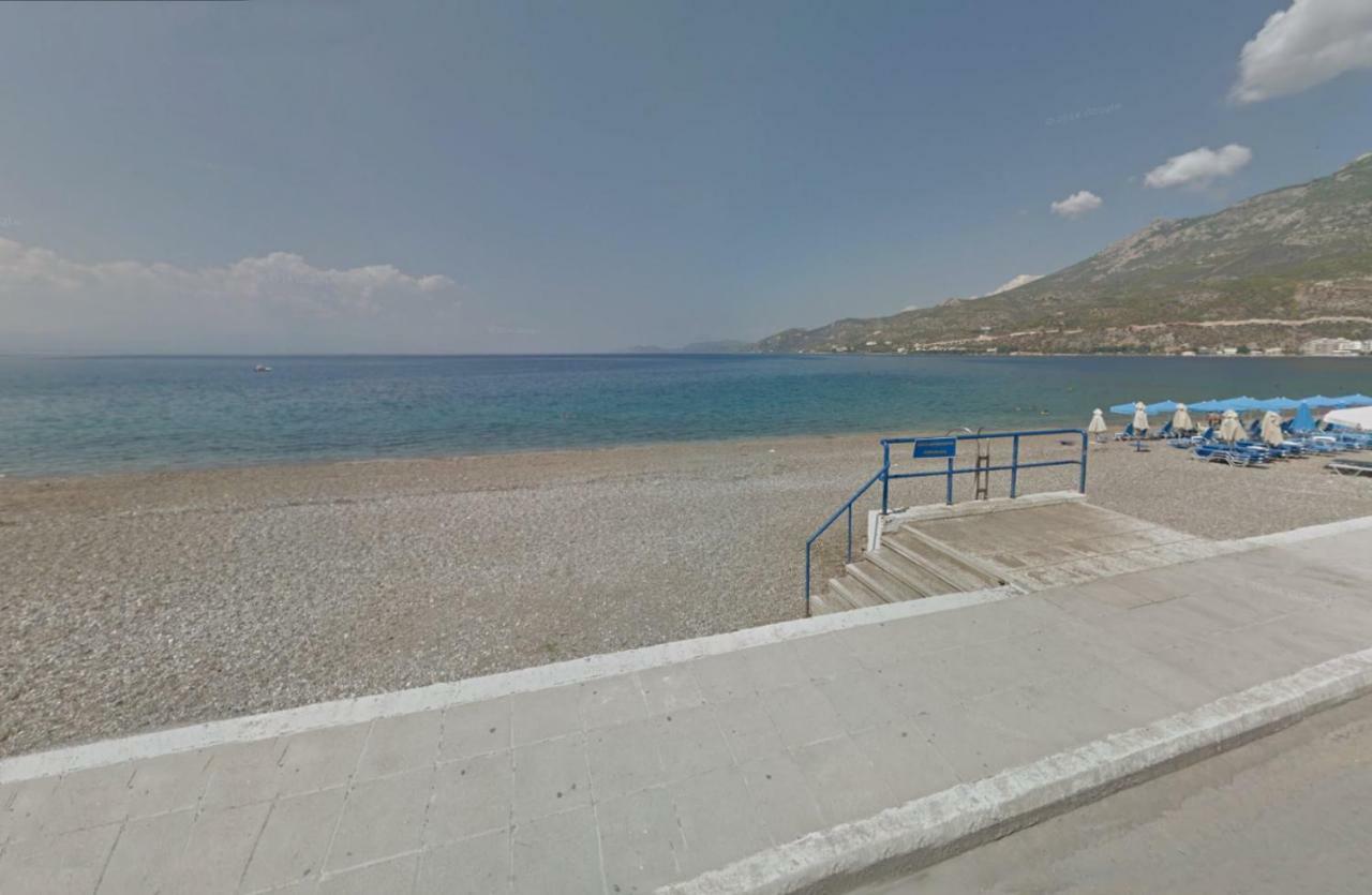 Loutraki Μοναδικής θέσης διαμέρισμα στη θάλασσα Εξωτερικό φωτογραφία